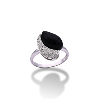 Winsome Diamond Ring